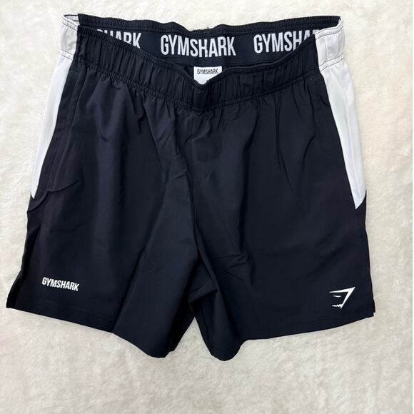 Gymshark Other - Gymshark Sport Panel 7" Shorts Black white stripe Mens M NIB zip pockets